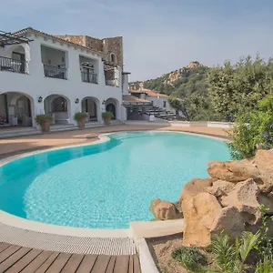 Apartahotel Il Giardino Degli Oleandri, Liscia di Vacca